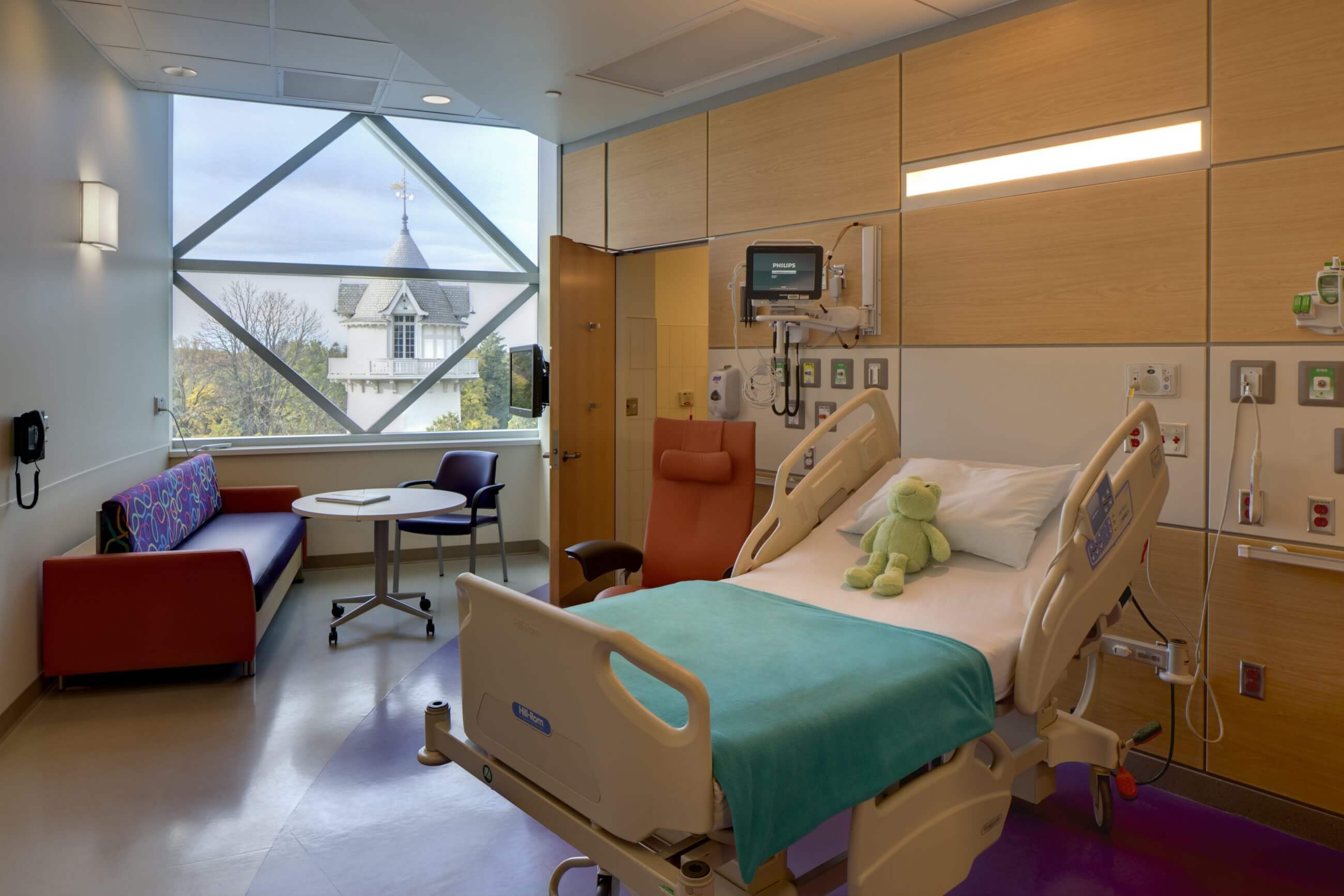 Nemours childrens hospital patient room